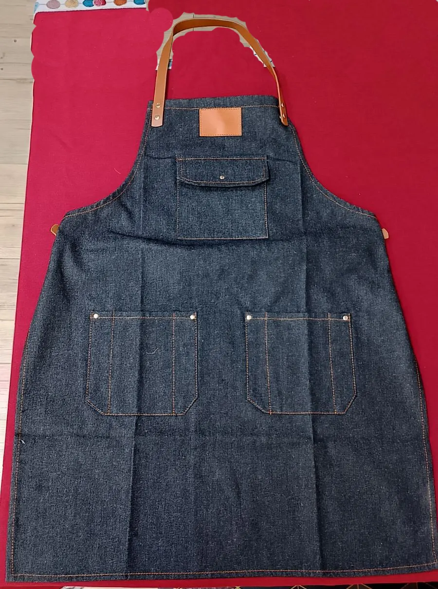 Korean-style sleek and thick technician apron 3
