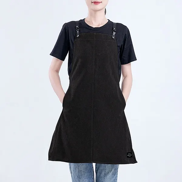 Hidden-Pocket Canvas Apron 5