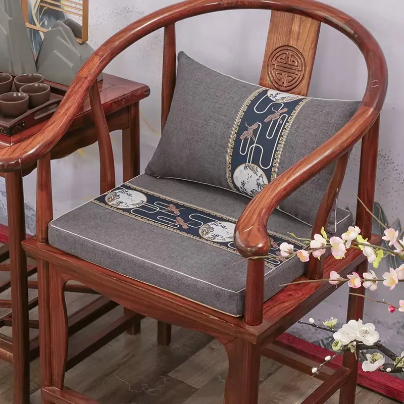 Customizable seat cushion with classical elegance 11
