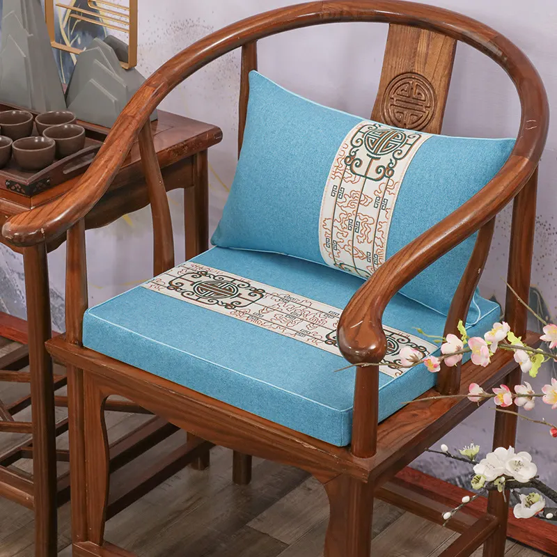 Customizable seat cushion with classical elegance 14