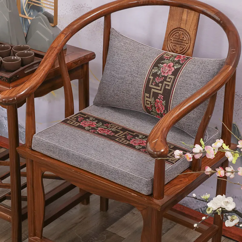 Customizable seat cushion with classical elegance 21