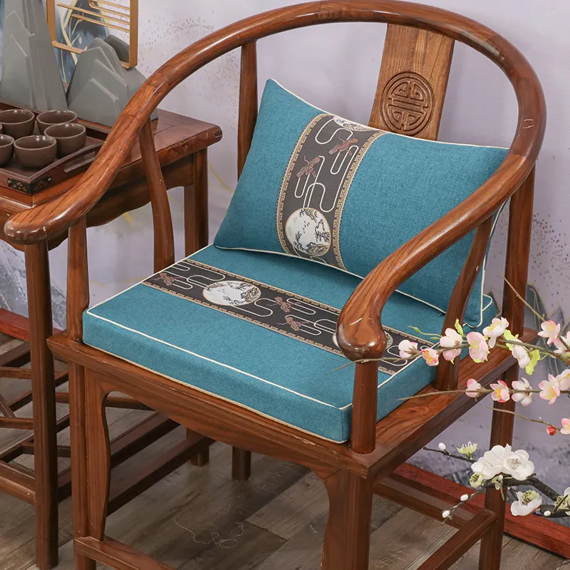 Customizable seat cushion with classical elegance 22