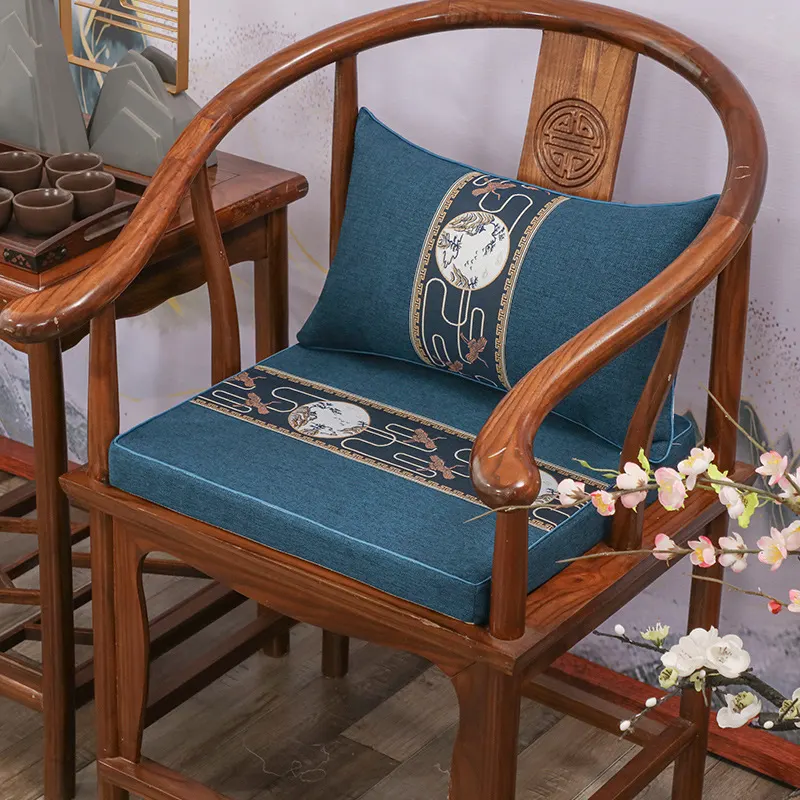 Customizable seat cushion with classical elegance 23