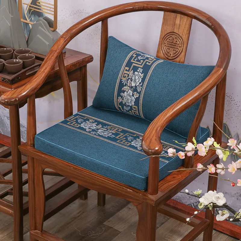 Customizable seat cushion with classical elegance 24