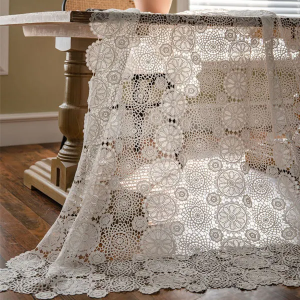 Elegant Waltz Lace Tablecloth 2